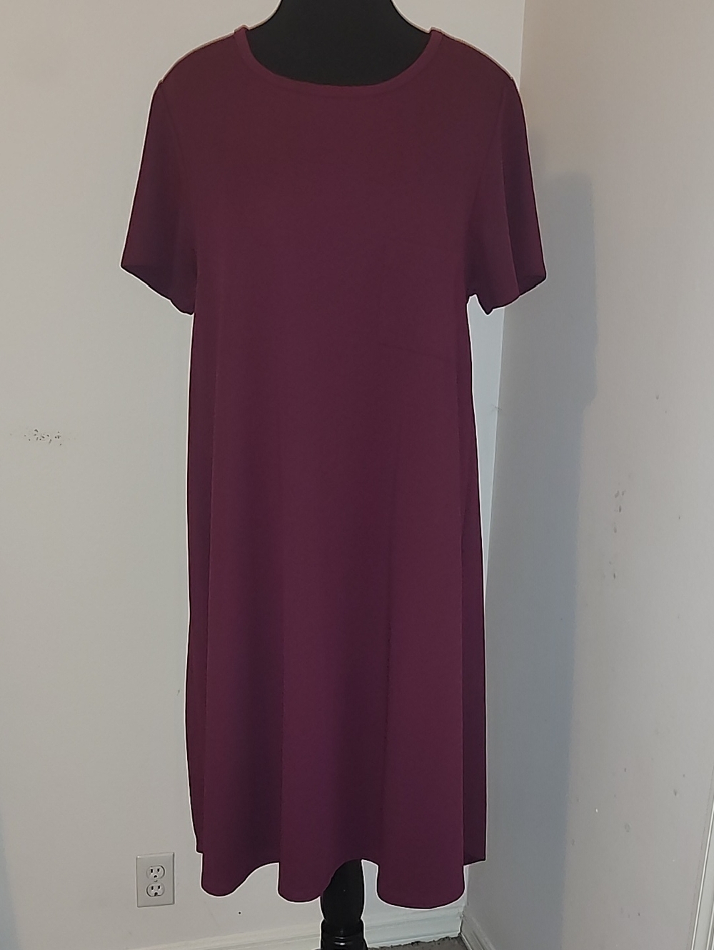 LuLaRoe Plum Short-Sleeve Midi Shift Dress